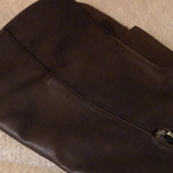 Fergalicios by Fergie, beautiful pair of boots, stretch provided top, EUC, brown - Picture 7 of 11